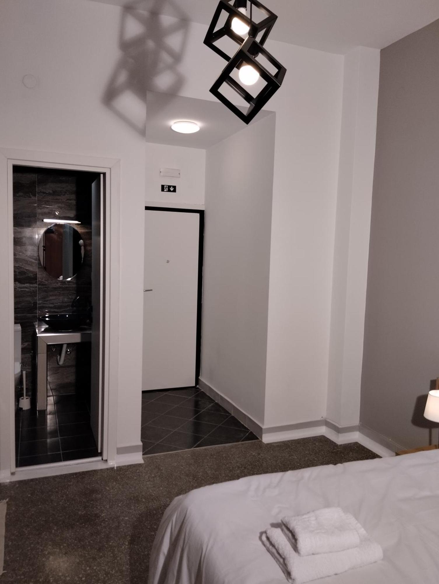 Pansea 13 Exclusive Suites Tesalonika Bagian luar foto